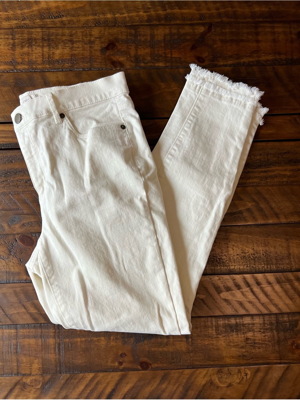 LOFT White Frayed-Hem Ankle Jeans